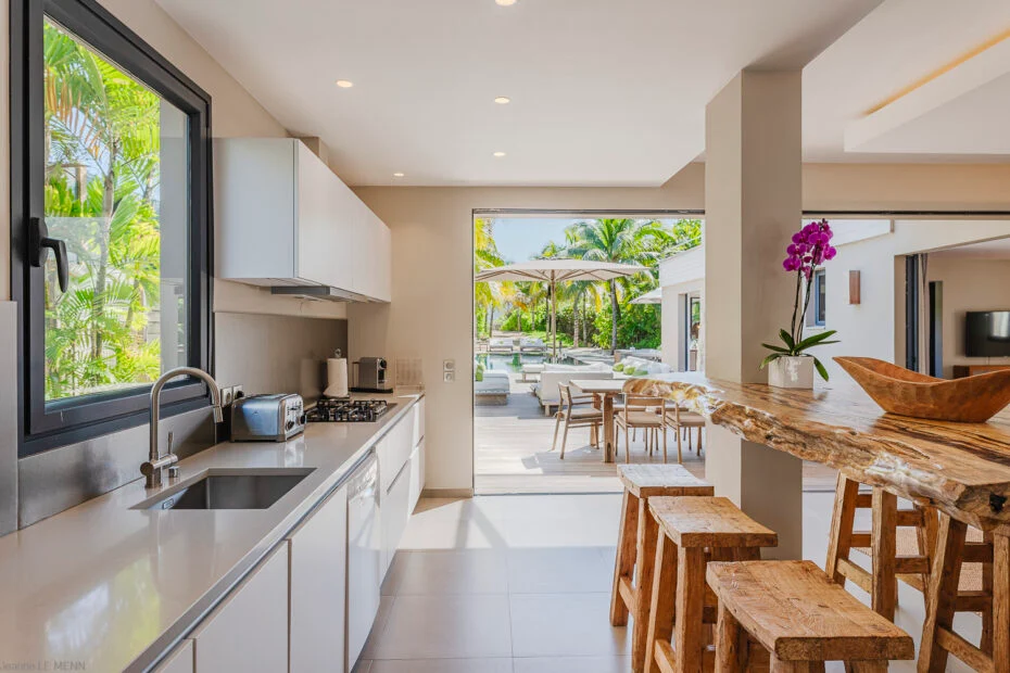 Villa K St. Barts kitchen opening to terrace and pool deck